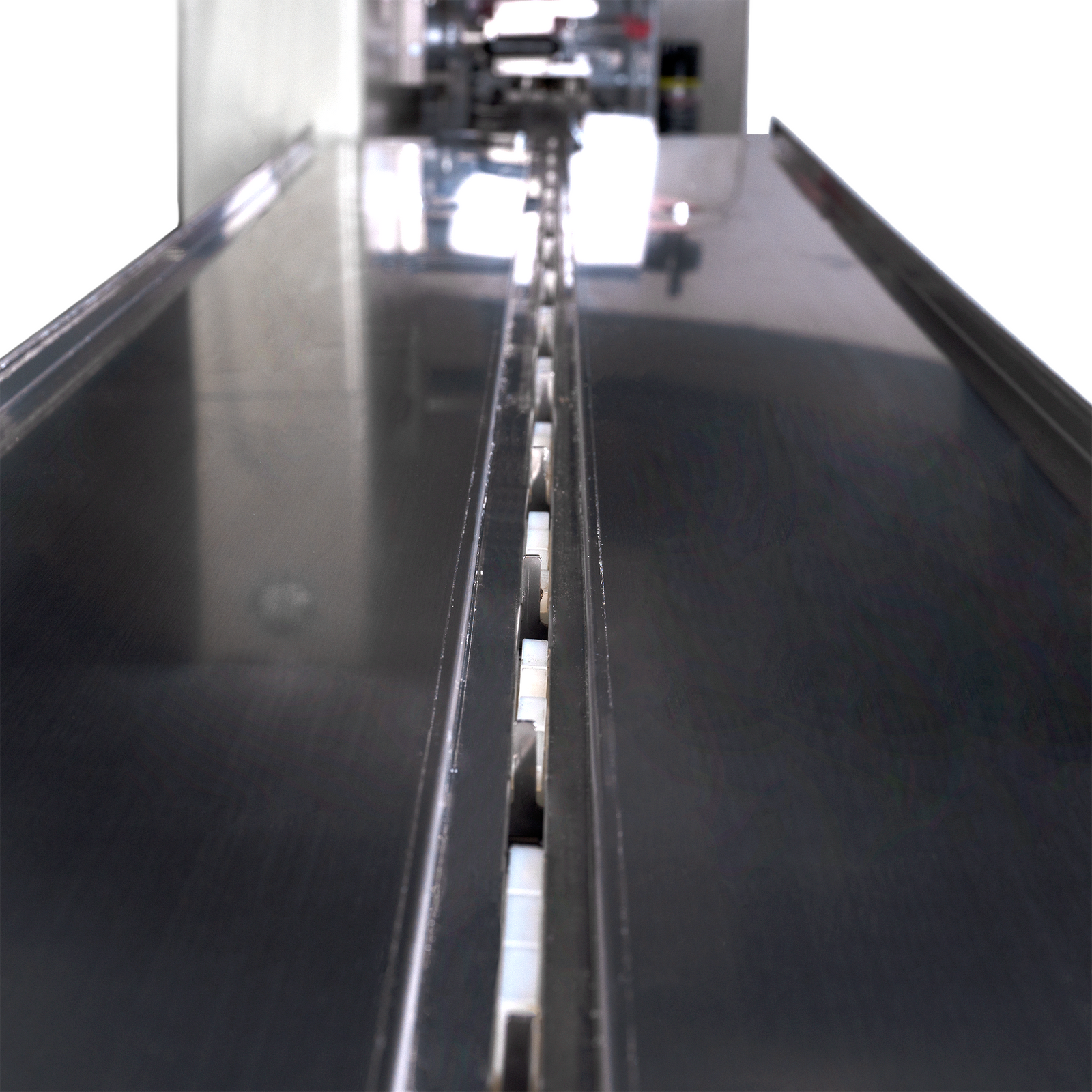 Automatic Horizontal Flow Wrapper with Inverted Film Feeder