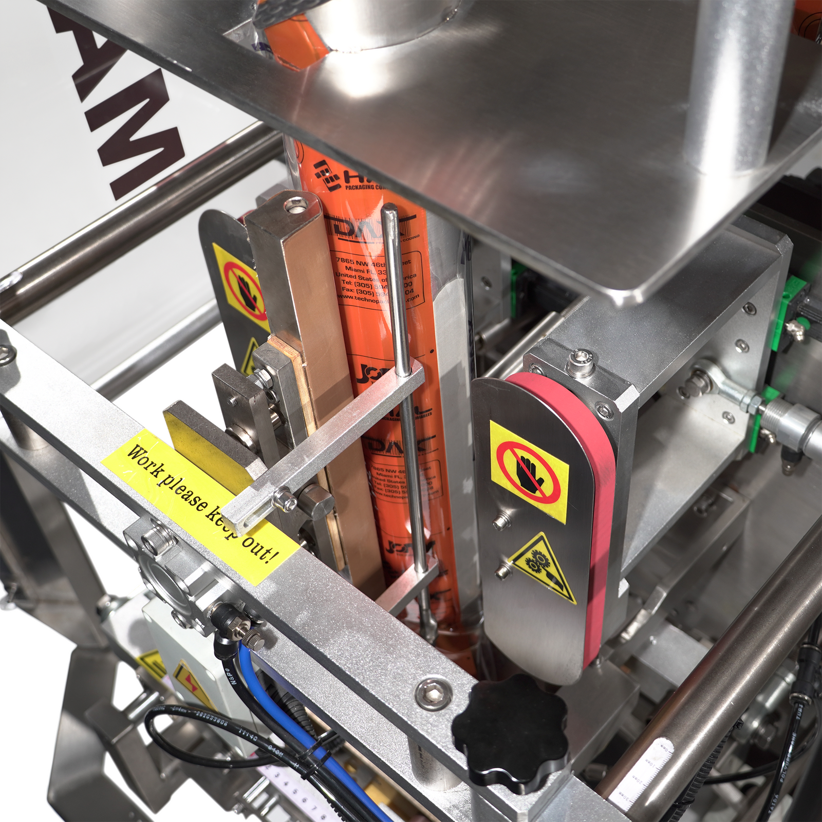 Automatic vertical pillow bag forming, filling and sealing machine for packaging by JORES TECHNOLOGIES