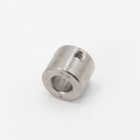 Adjusting ring for heat sealing machines