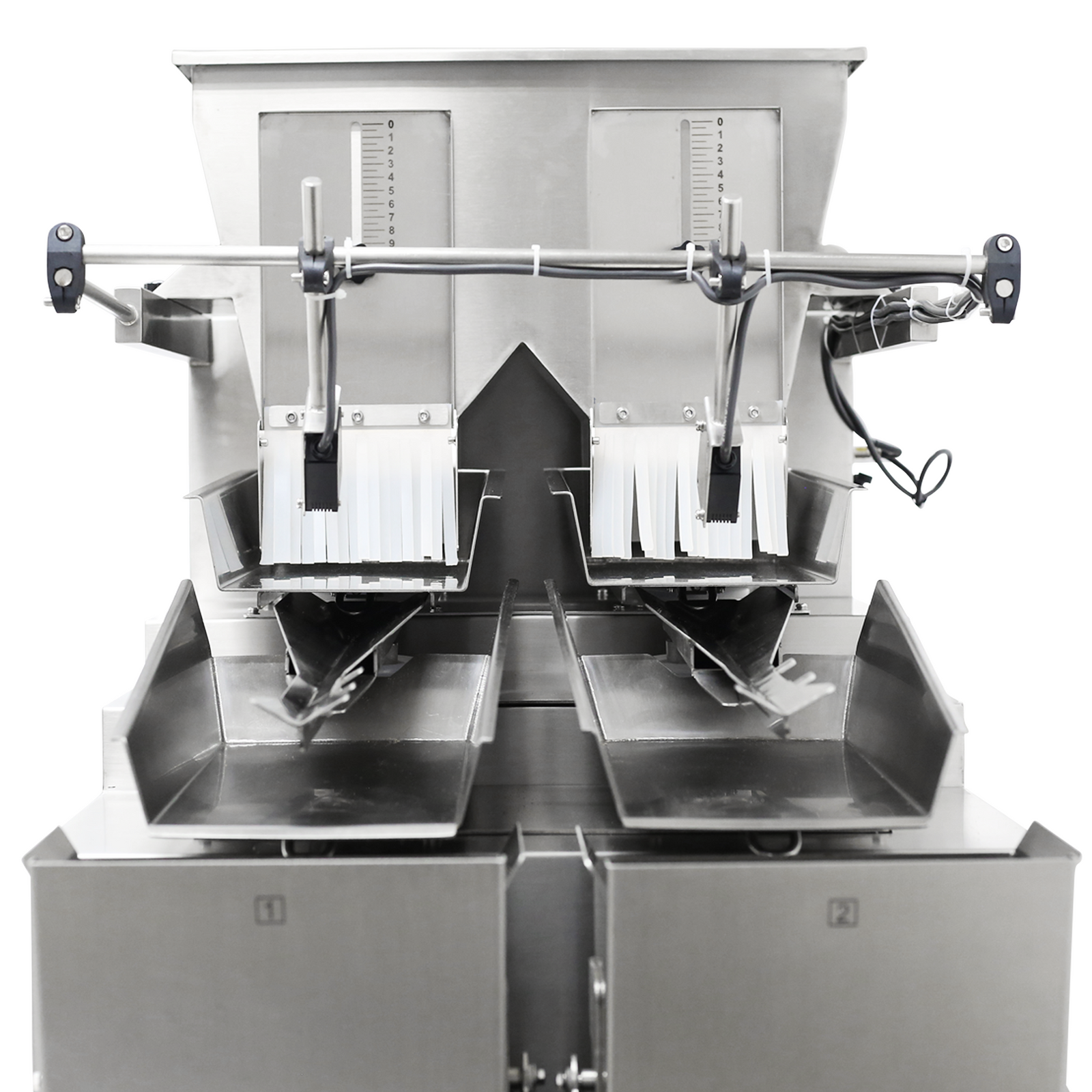 Close up view of the JORES TECHNOLOGIES® stainless steel dual head linear weigher for 4000ml