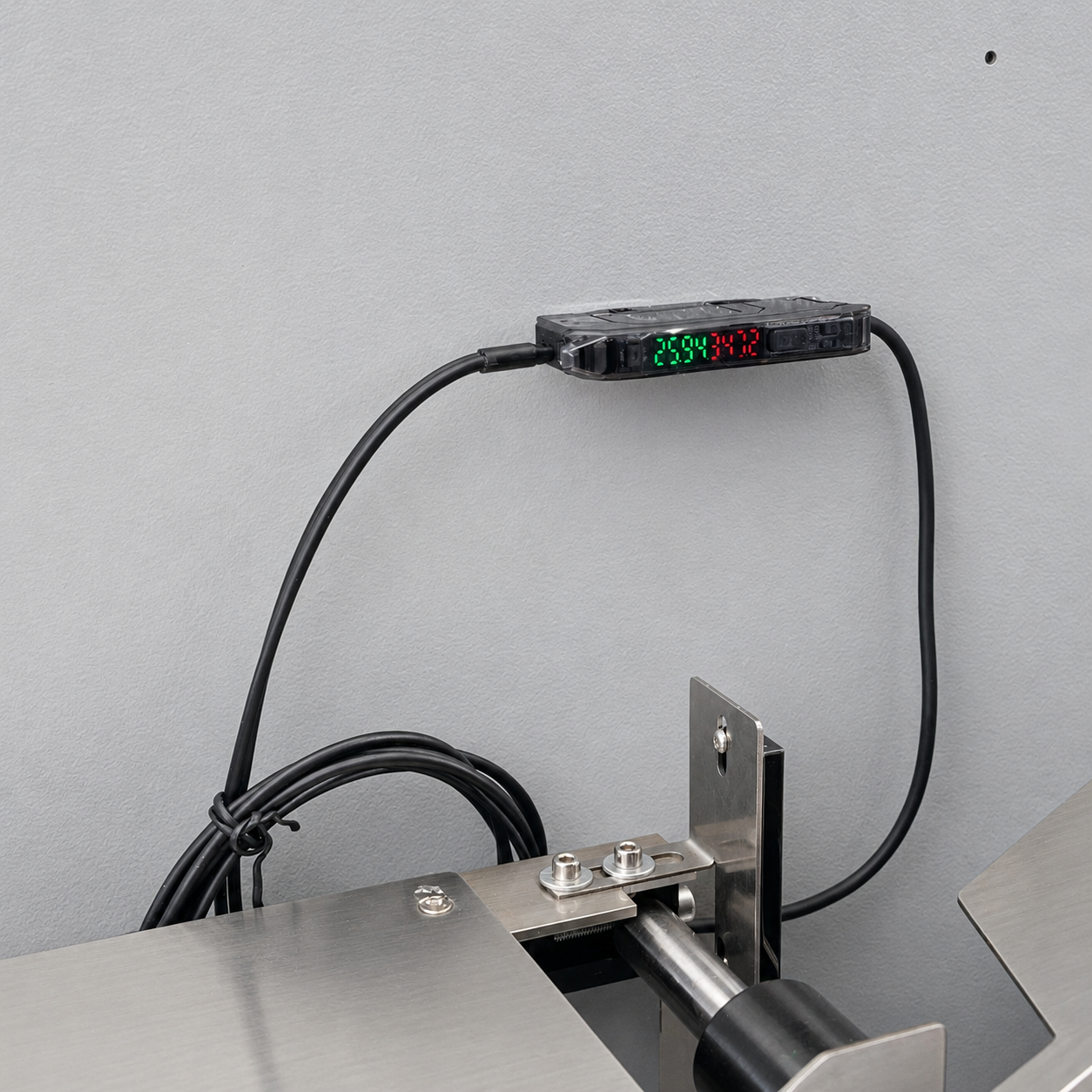 Automatic Horizontal Flow Wrapper with Belt Conveyor & Hot Roll Coder FWIMAX-2500-B