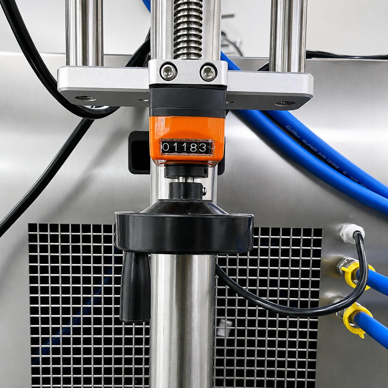 Water-Cooled Induction Sealer for Conic or Pointed-Tip Caps E-IND-4000