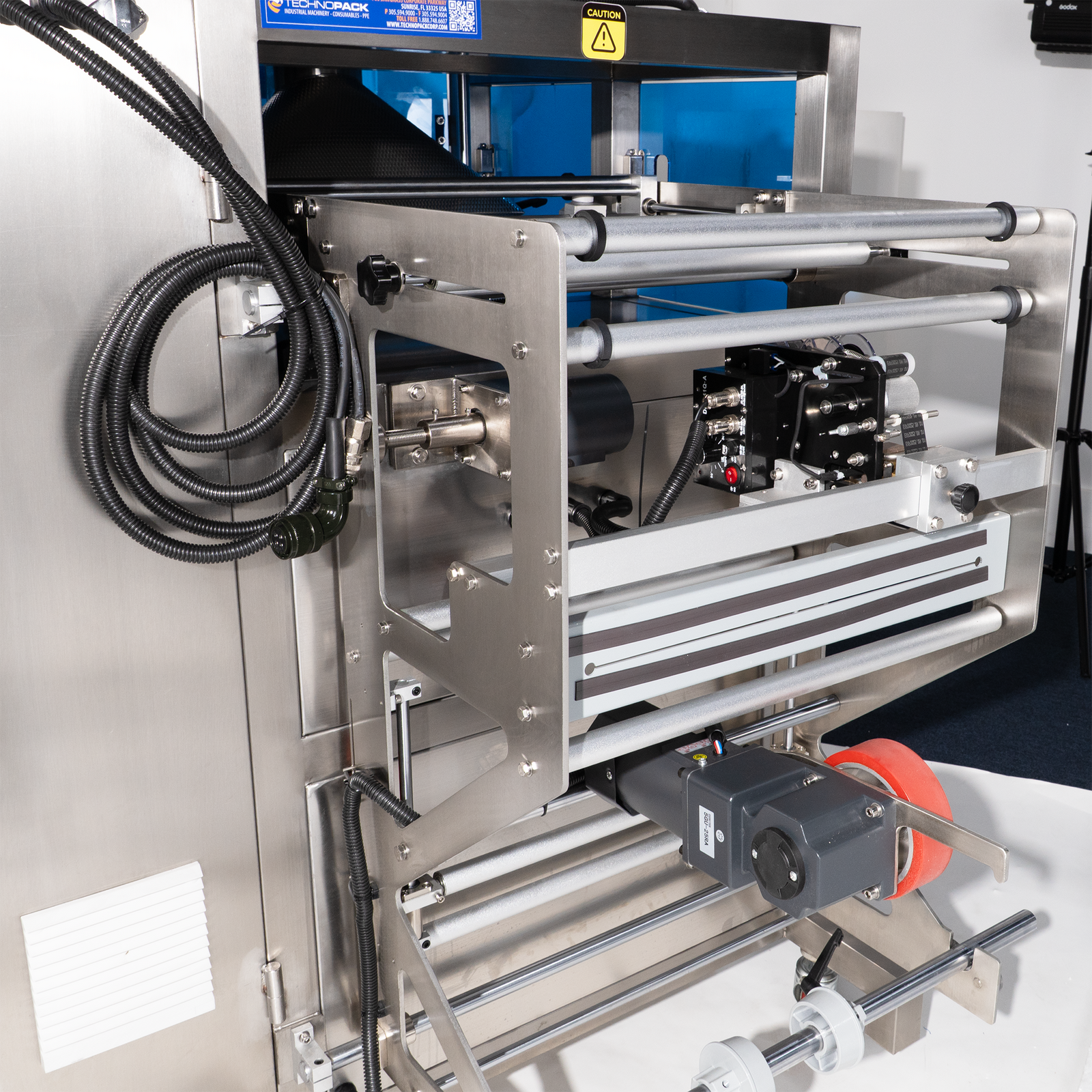 Automatic Integrated Granule Handling & Packaging System MAXE-4-V