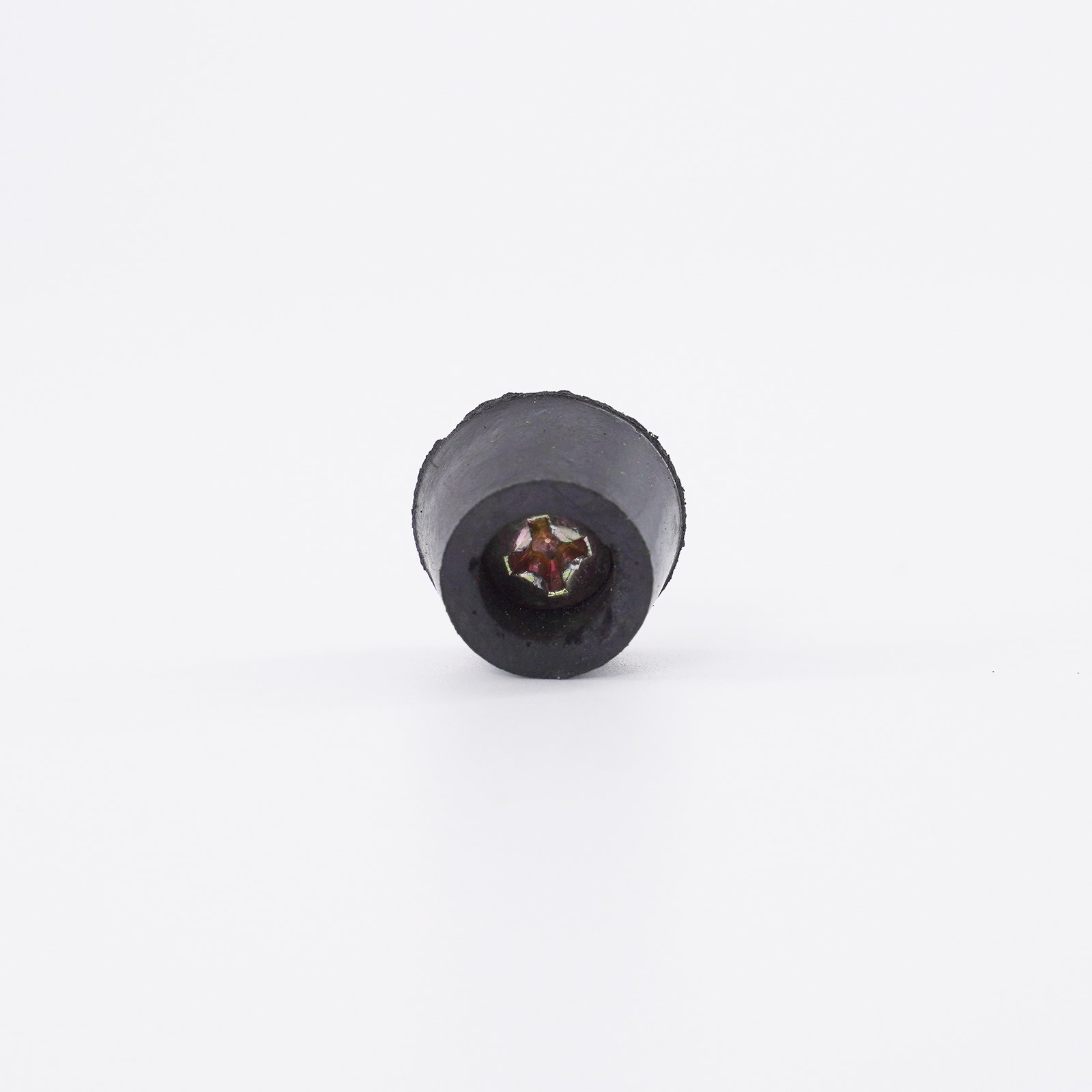 Rubber feet for manual impulse sealers with cutter